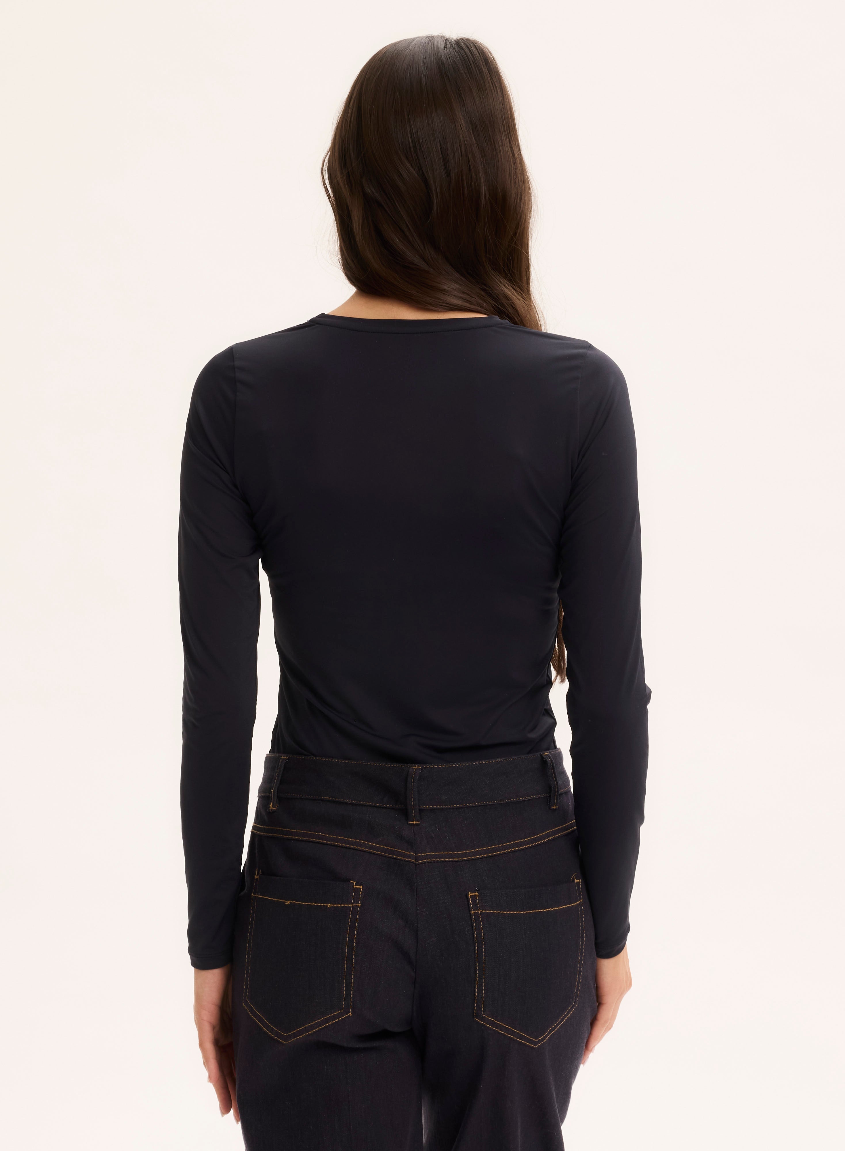 Ultra Sculpting Jersey Long Sleeve Crewneck - CREW L/S - Majestic Filatures North America