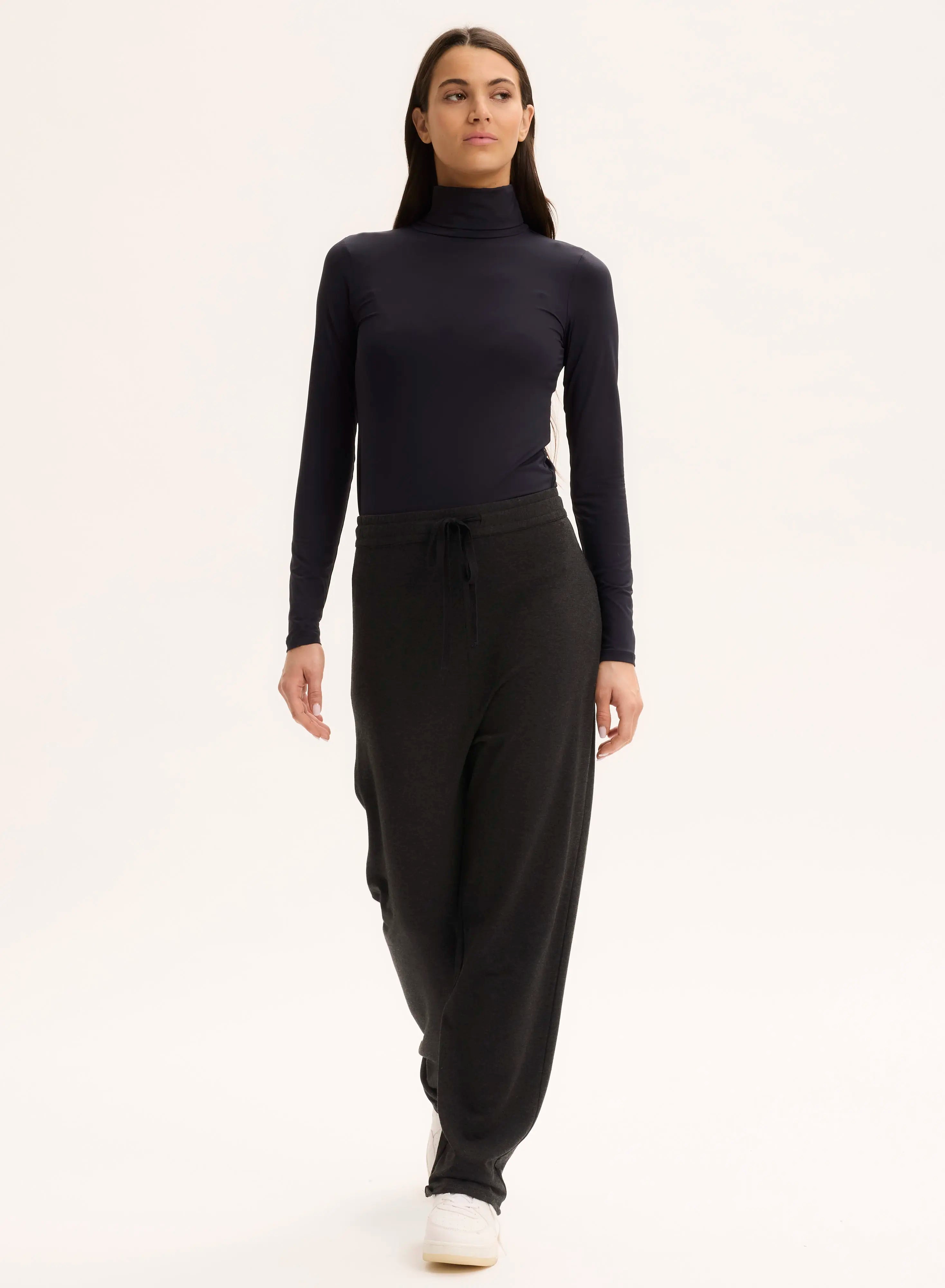 Ultra Sculpting Jersey Long Sleeve Turtleneck - TURTLENECK L/S - Majestic Filatures North America