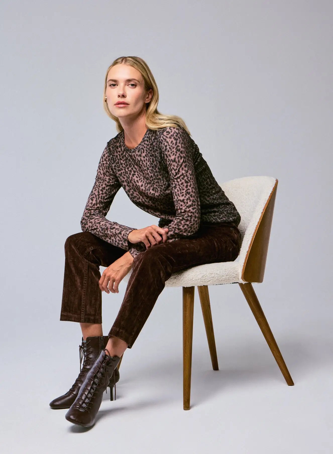 Cotton Cashmere Long Sleeve Leopard Novelty Crewneck T-Shirt - CREWNECK L/S - Majestic Filatures North America