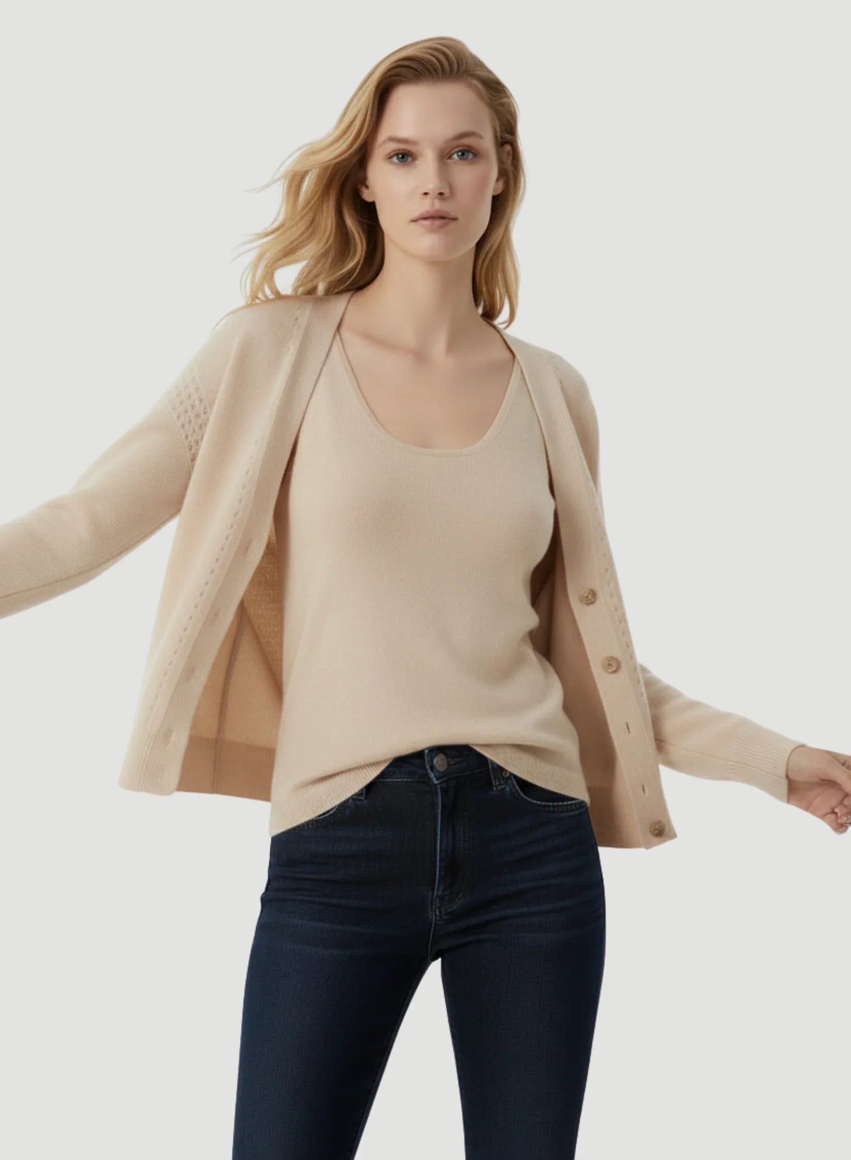 Cashmere Silk V-Neck Cardigan - CARDIGAN - Majestic Filatures North America