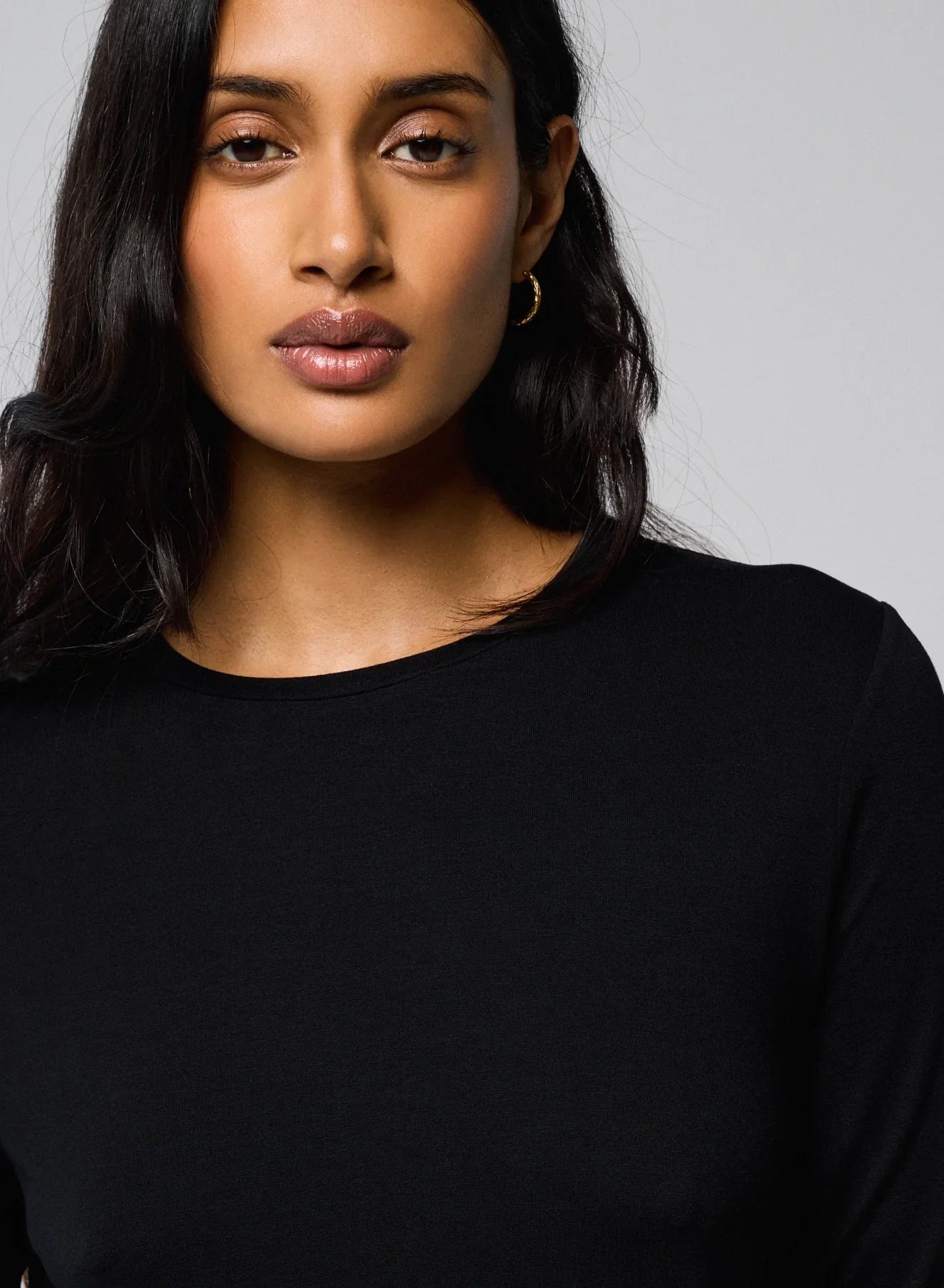 Soft Touch Long Sleeve Crewneck With Back Pleat - CREW L/S - Majestic Filatures North America