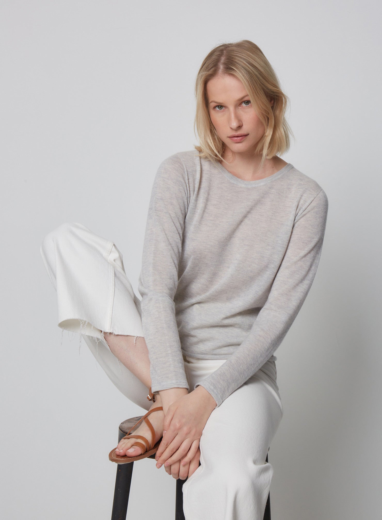 100% Machine Washable Cashmere Long Sleeve Crewneck T-Shirt - CREW L/S - Majestic Filatures North America