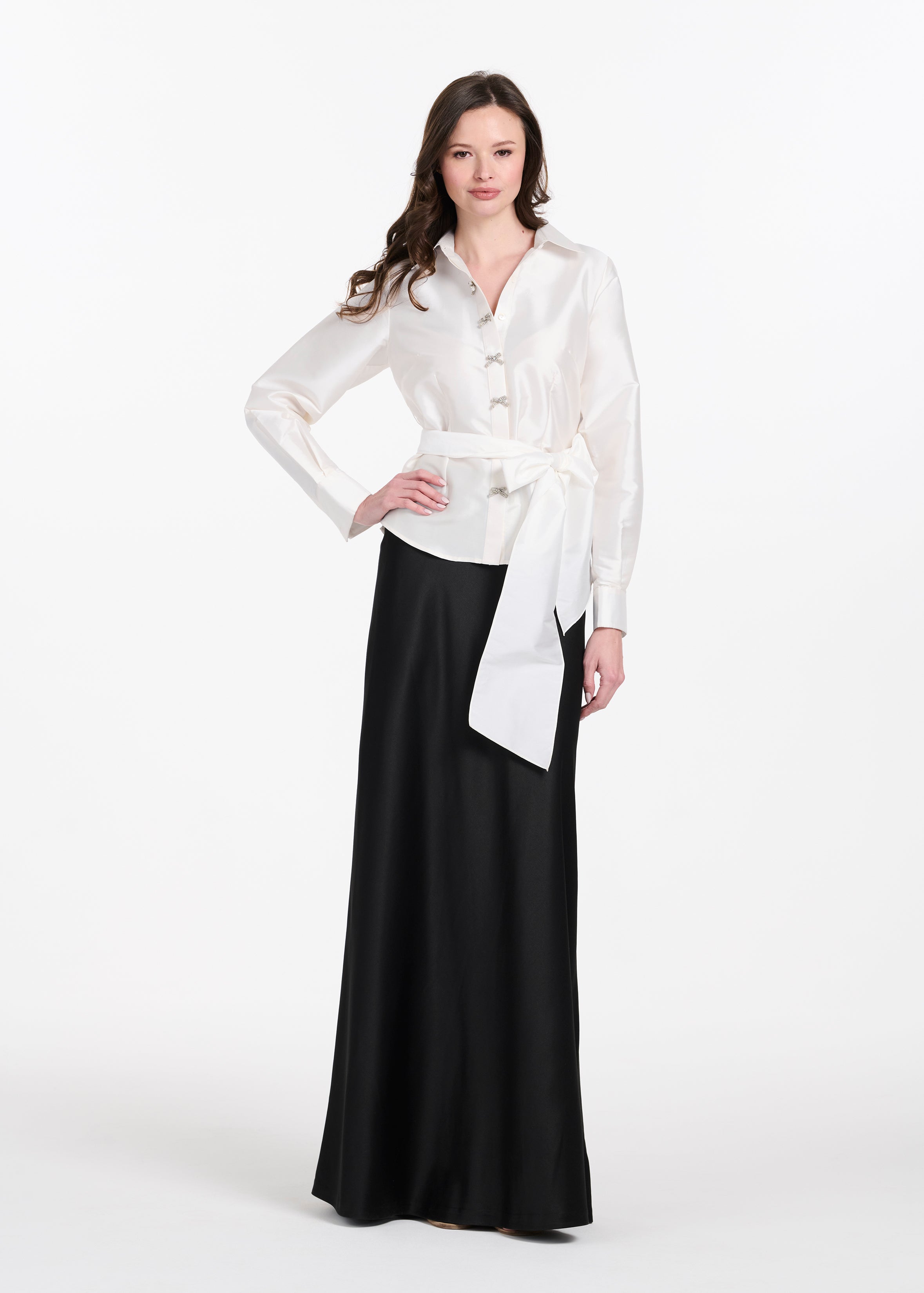 TAFFETA BLOUSE WITH CRYSTAL BOW BUTTONS AND SASH IVORY – Frances Kahn