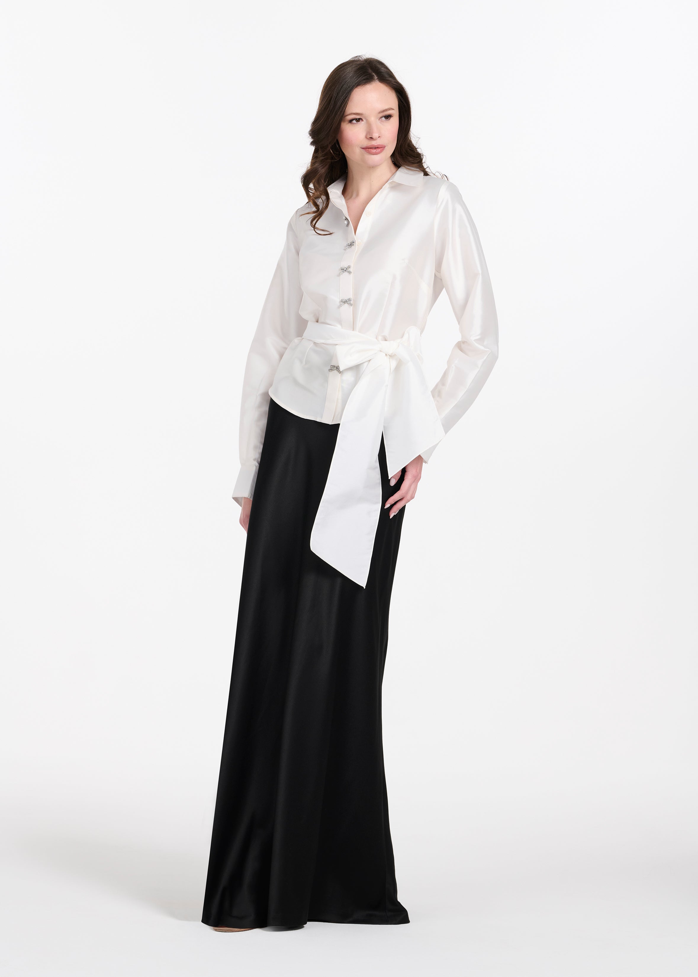 TAFFETA BLOUSE WITH CRYSTAL BOW BUTTONS AND SASH IVORY – Frances Kahn