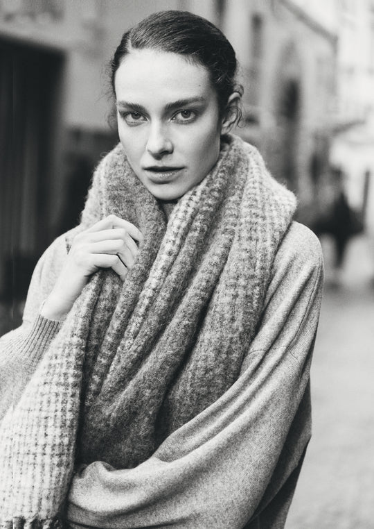 Amina Rubinacci – Frances Kahn