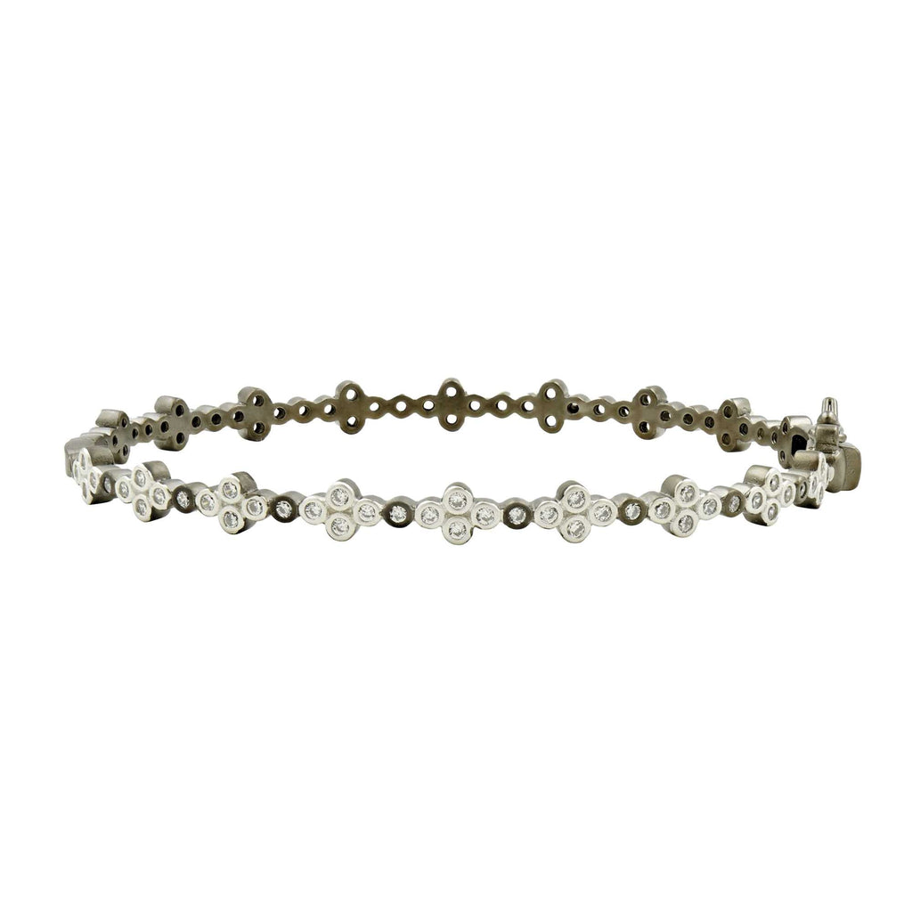 SilverBlack Clover Station Hinge Bangle Signature BRACELET