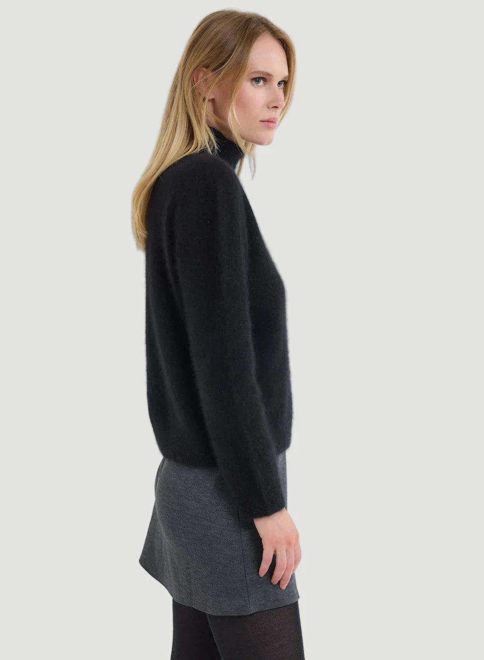 Ultra Soft Knit Long Sleeve Turtleneck Sweater - TURTLENECK L/S - Majestic Filatures North America