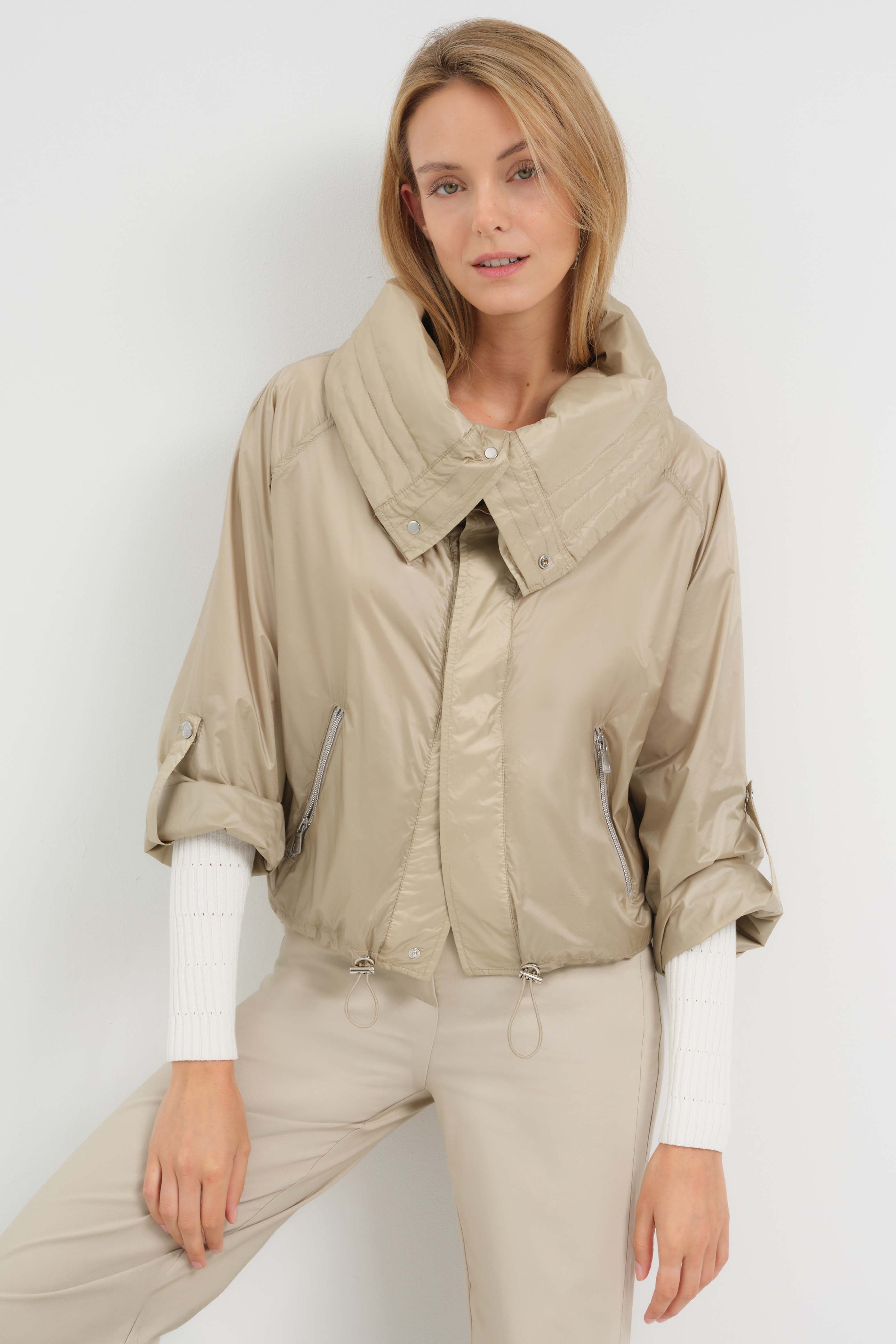 Casey Cropped Windbreaker with Oversized Lapel – Frances Kahn