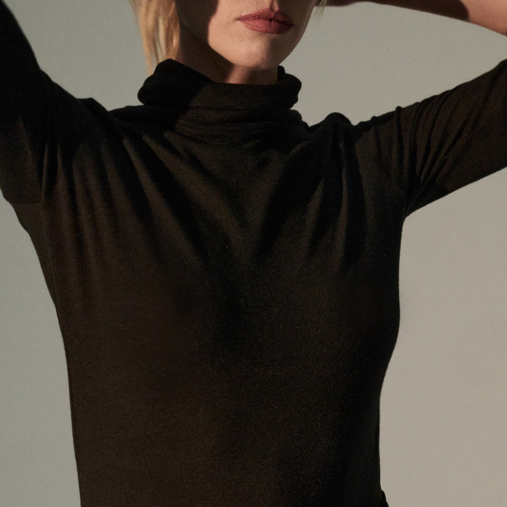 Cotton Cashmere Long Sleeve Turtleneck - TURTLENECK L/S - Majestic Filatures North America